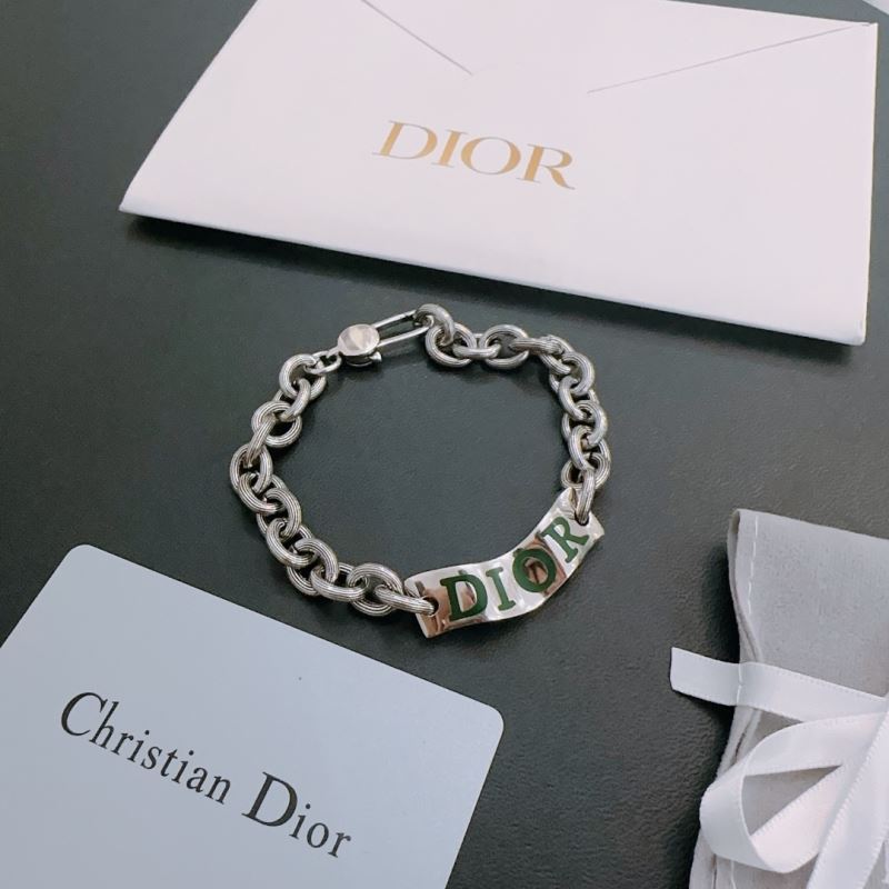 chr1st1an D10r bracelets
